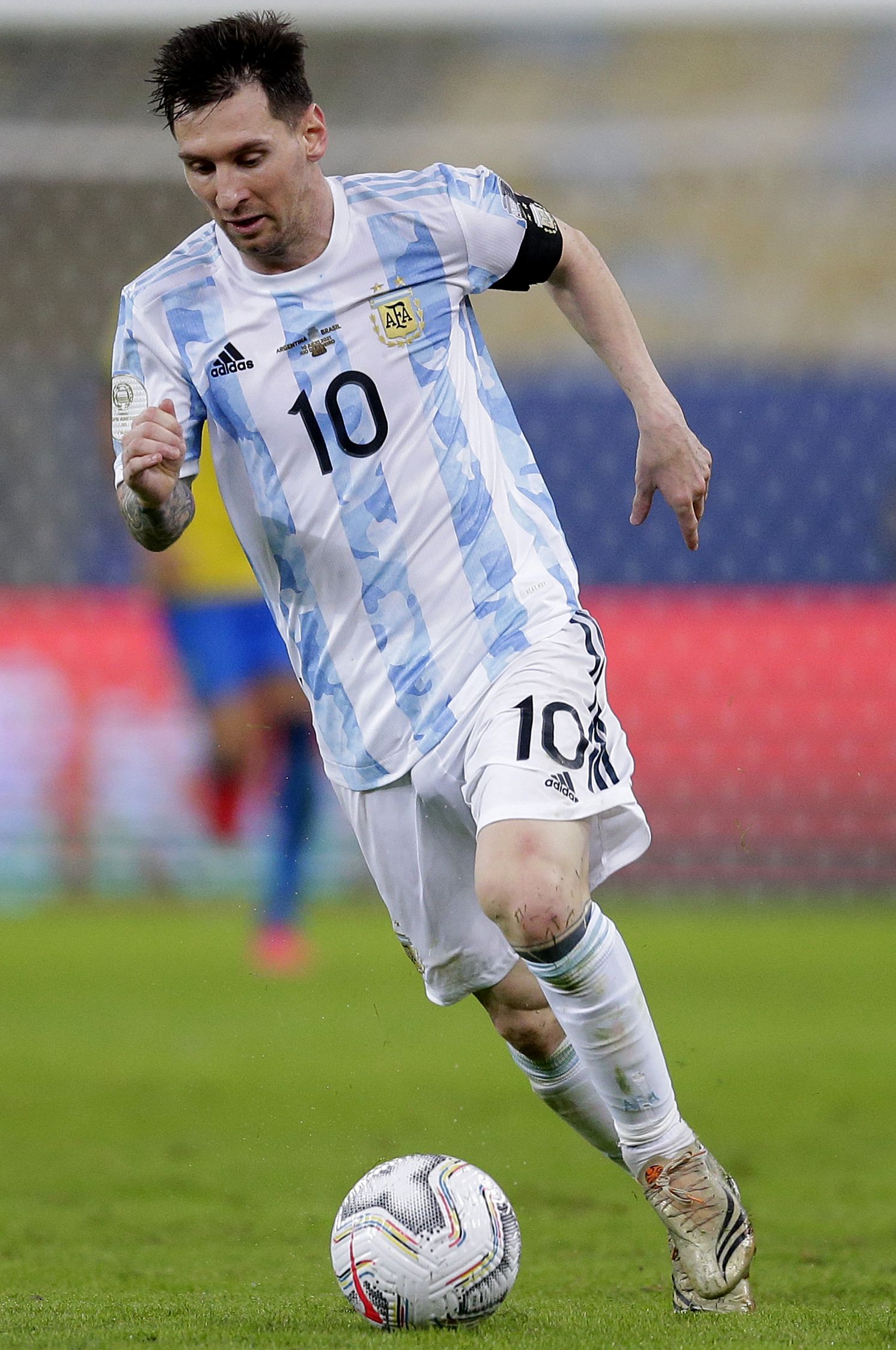 卡都展现了 卡都展现了