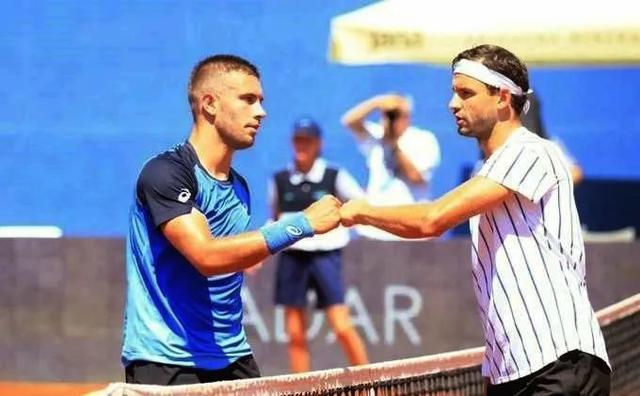 科尔凭借其 科尔凭借其