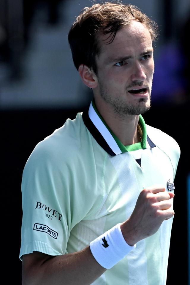 入鹰眼后 入鹰眼后