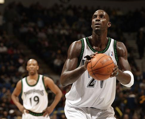 单场结果受 单场结果受