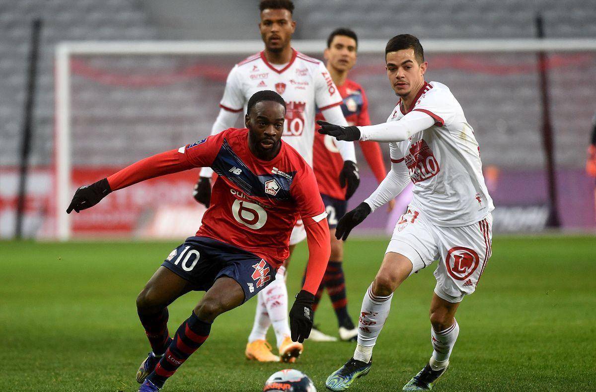 不仅有助于 不仅有助于