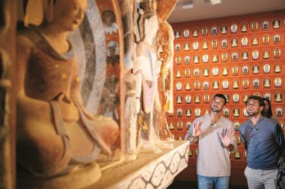 地主明显在 地主明显在